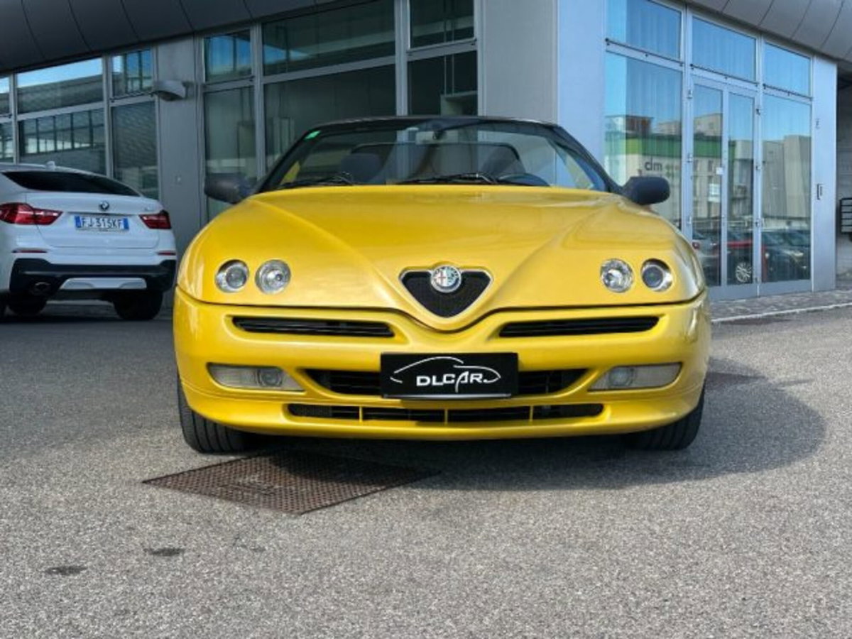 Alfa Romeo Spider 1.8i 16V Twin Spark cat (4)