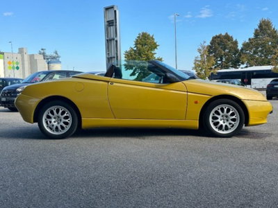 Alfa Romeo Spider 1.8i 16V Twin Spark cat (7)