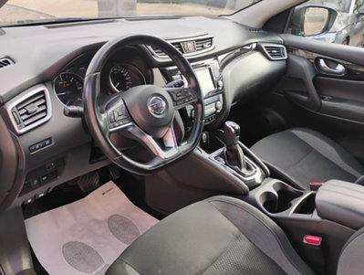 Nissan Qashqai 1.5 dCi 115 CV DCT Business (10)