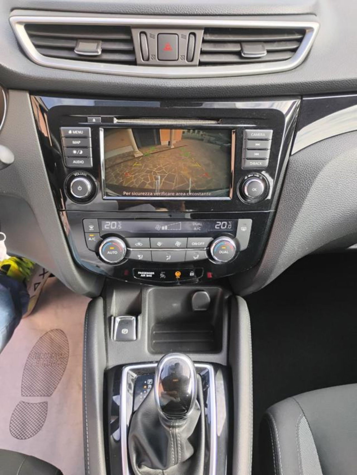 Nissan Qashqai 1.5 dCi 115 CV DCT Business (11)