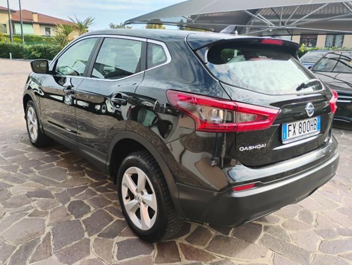 Nissan Qashqai 1.5 dCi 115 CV DCT Business (5)