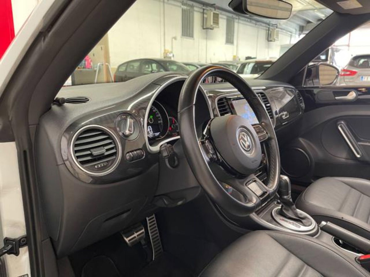 Volkswagen Maggiolino Cabrio 1.4 TSI Sport BlueMotion Technology (16)