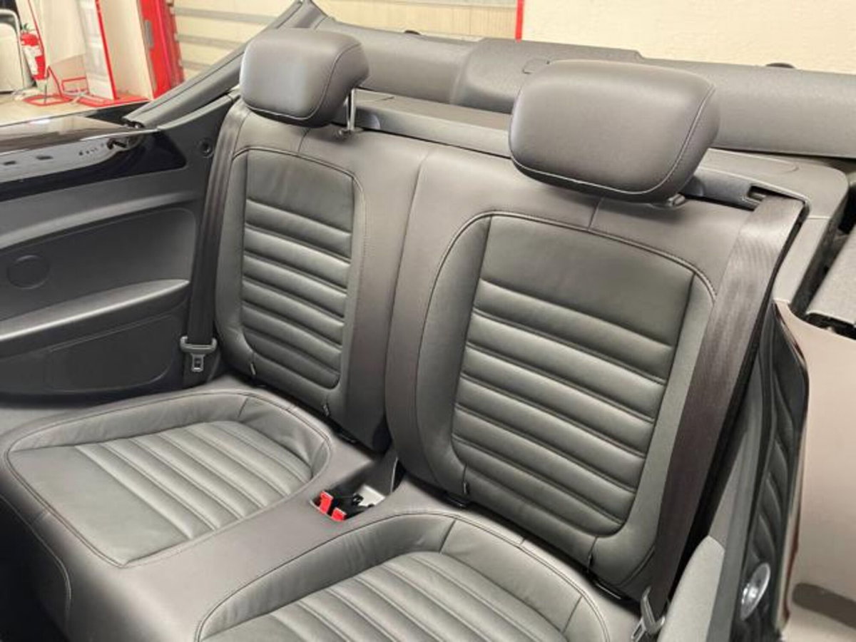 Volkswagen Maggiolino Cabrio 1.4 TSI Sport BlueMotion Technology (19)