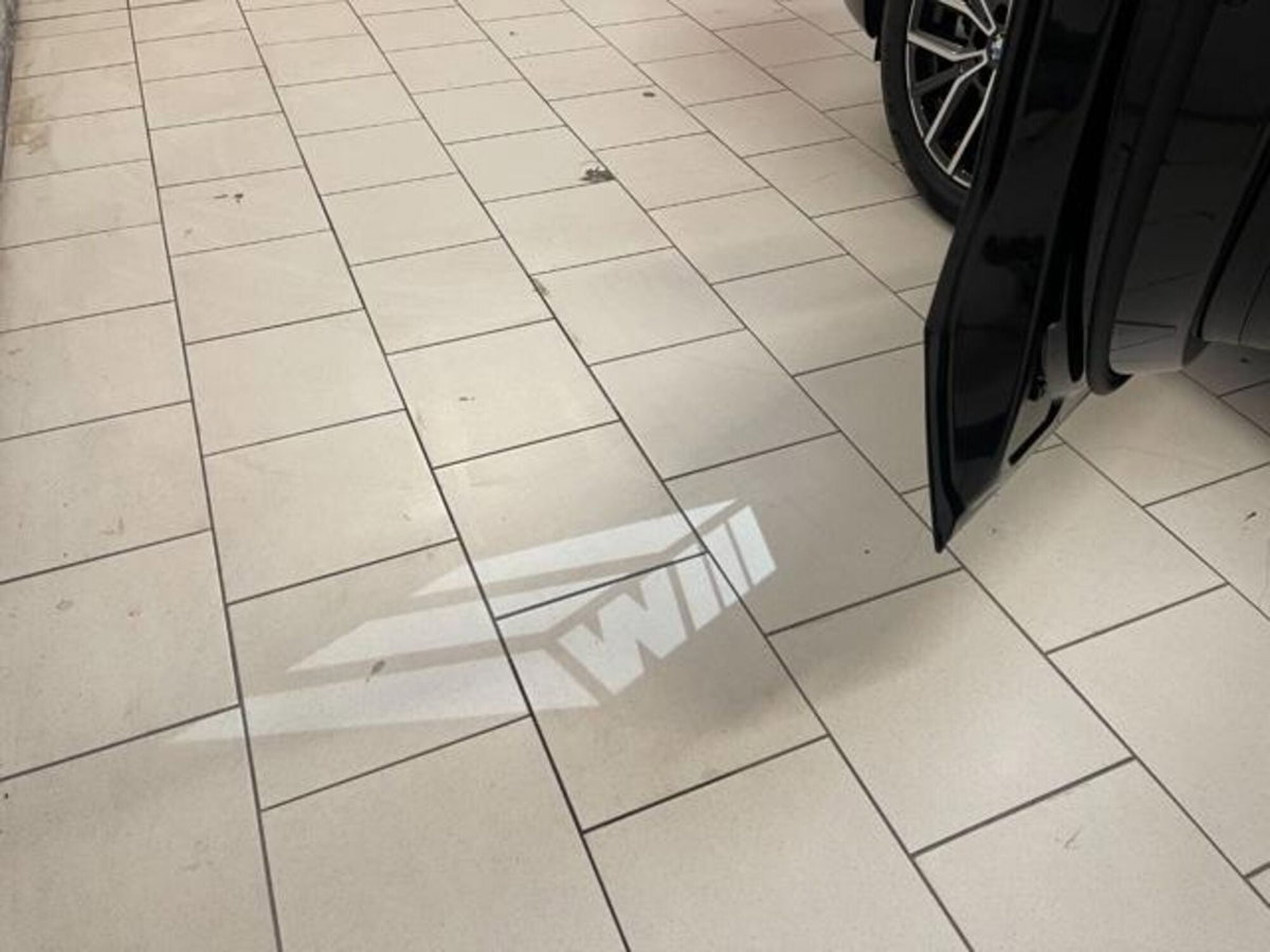 BMW X1 sdrive20d mhev 48V auto (10)