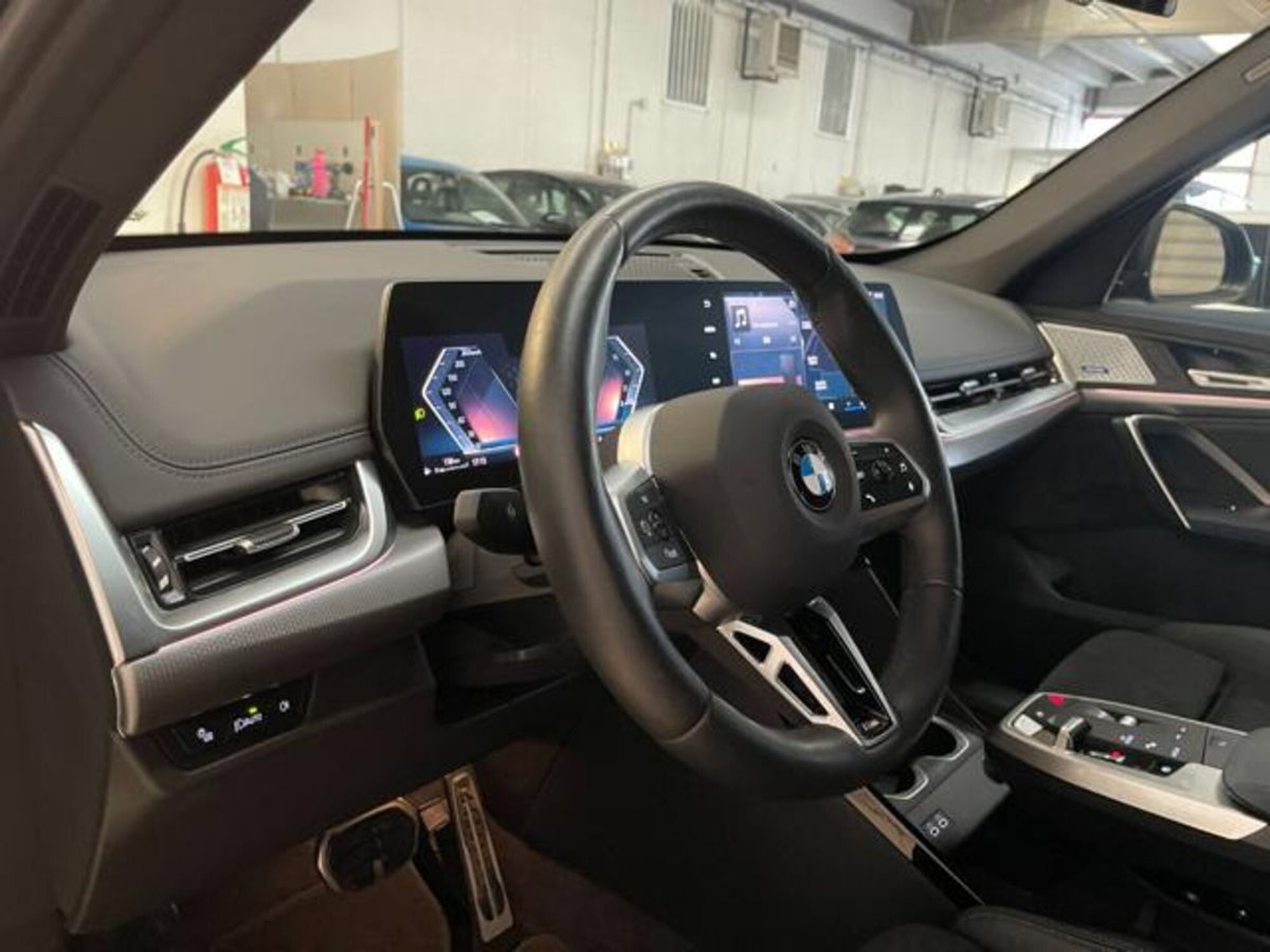 BMW X1 sdrive20d mhev 48V auto (13)