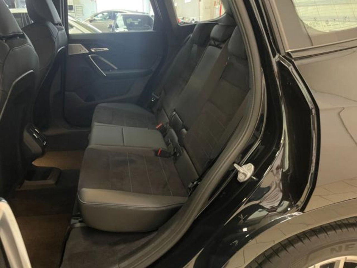 BMW X1 sdrive20d mhev 48V auto (15)
