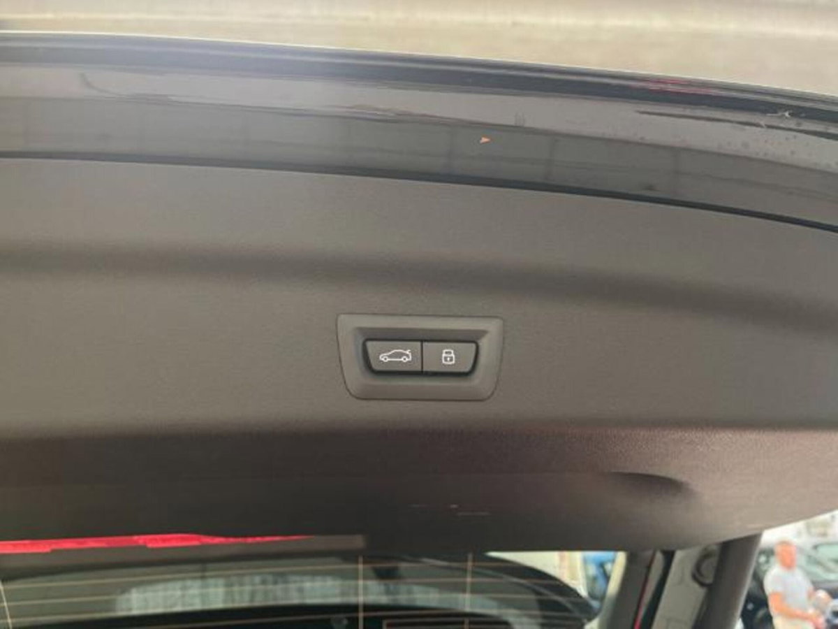 BMW X1 sdrive20d mhev 48V auto (17)