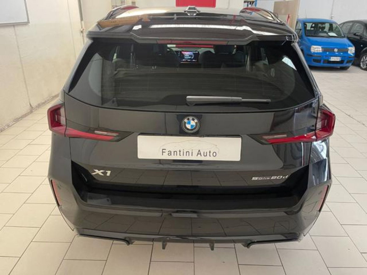 BMW X1 sdrive20d mhev 48V auto (4)