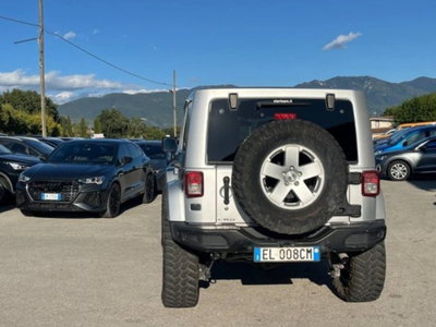 Jeep Wrangler 2.8 CRD DPF Sahara Auto (4)