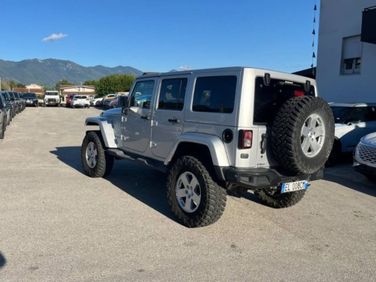 Jeep Wrangler 2.8 CRD DPF Sahara Auto (7)