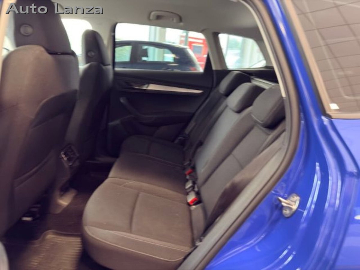Skoda Karoq 1.0 TSI 110 CV Ambition (6)