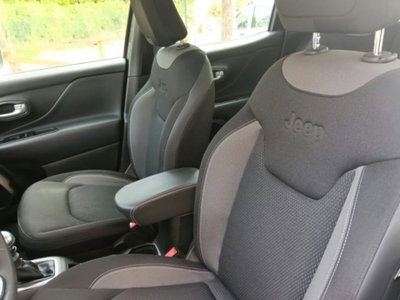Jeep Renegade 1.6 Mjt 130 CV Limited (11)