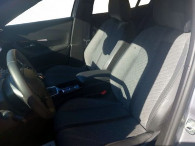 Peugeot 2008 PureTech 100 S&S Allure (9)
