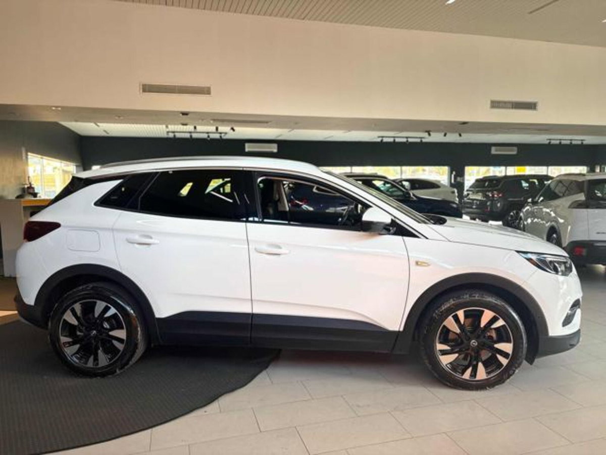Opel Grandland X 1.5 diesel Ecotec Start&Stop Innovation (6)