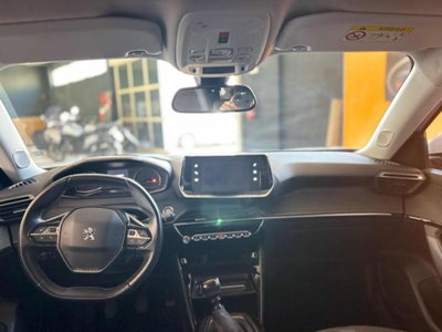Peugeot 2008 BlueHDi 100 S&S Allure (10)