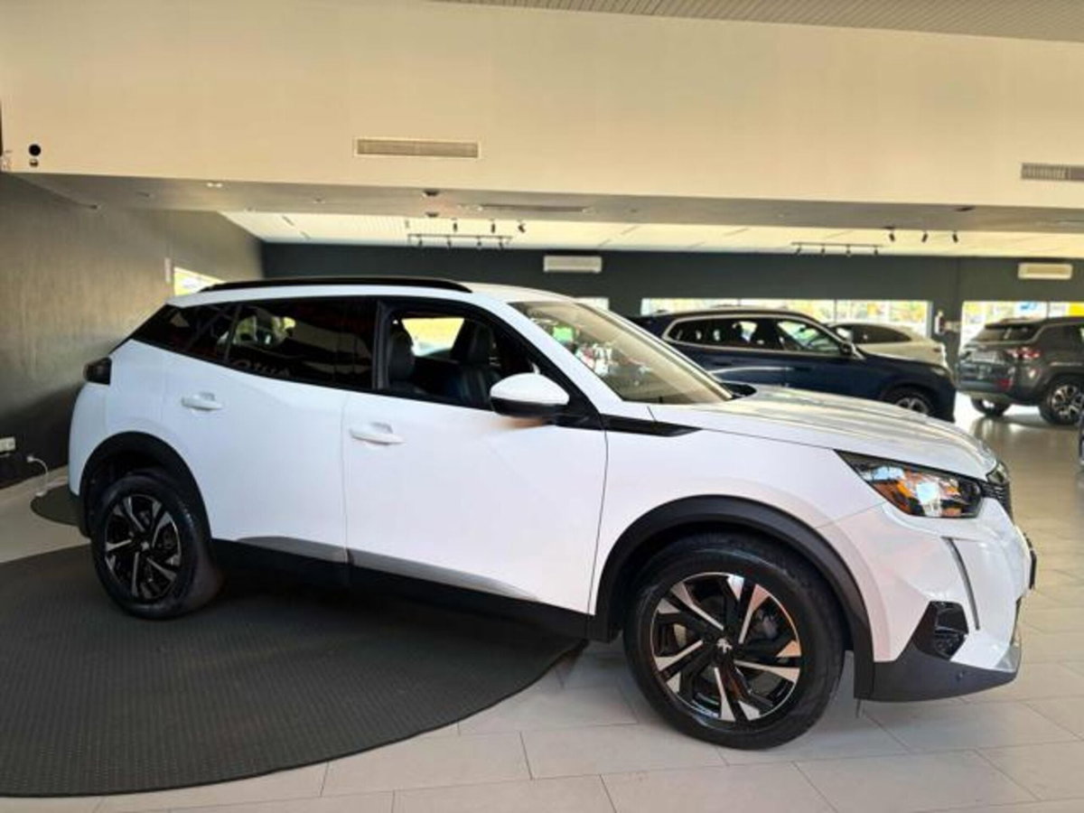 Peugeot 2008 BlueHDi 100 S&S Allure (4)