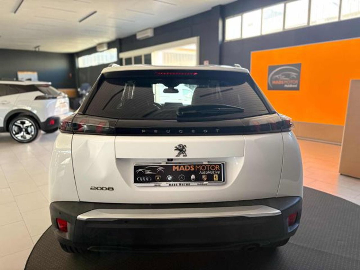 Peugeot 2008 BlueHDi 100 S&S Allure (5)