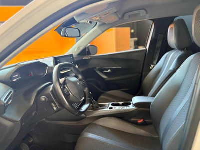 Peugeot 2008 BlueHDi 100 S&S Allure (7)
