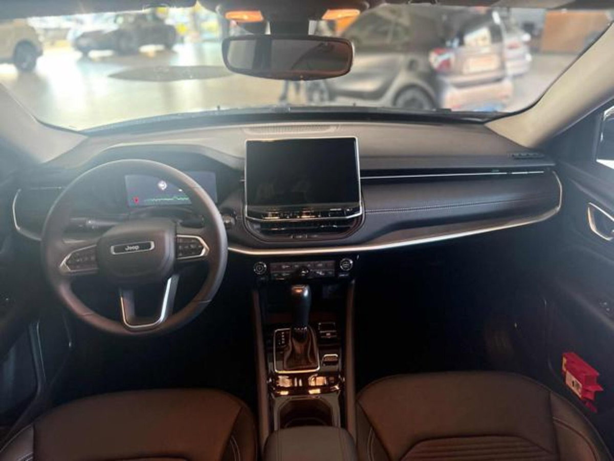 Jeep Compass 1.3 T4 190CV PHEV AT6 4xe Business Plus (12)