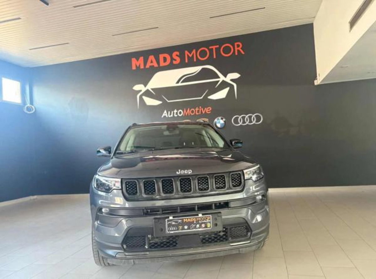 Jeep Compass 1.3 T4 190CV PHEV AT6 4xe Business Plus (2)