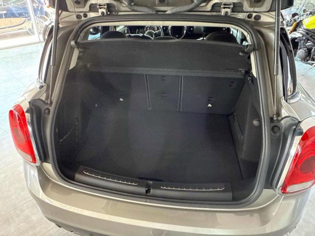 MINI Mini Countryman 2.0 Cooper D Business Countryman (9)