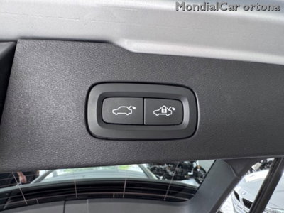 Volvo V60 B4 (d) automatico Essential (19)