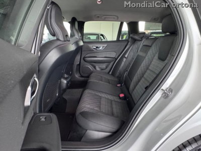 Volvo V60 B4 (d) automatico Essential (8)