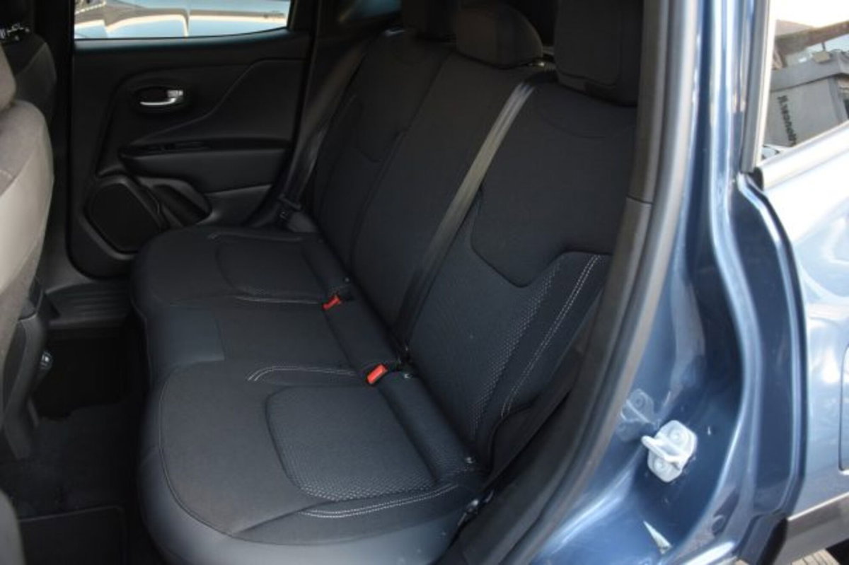 Jeep Renegade 1.3 t4 phev Altitude 4xe at6 (19)