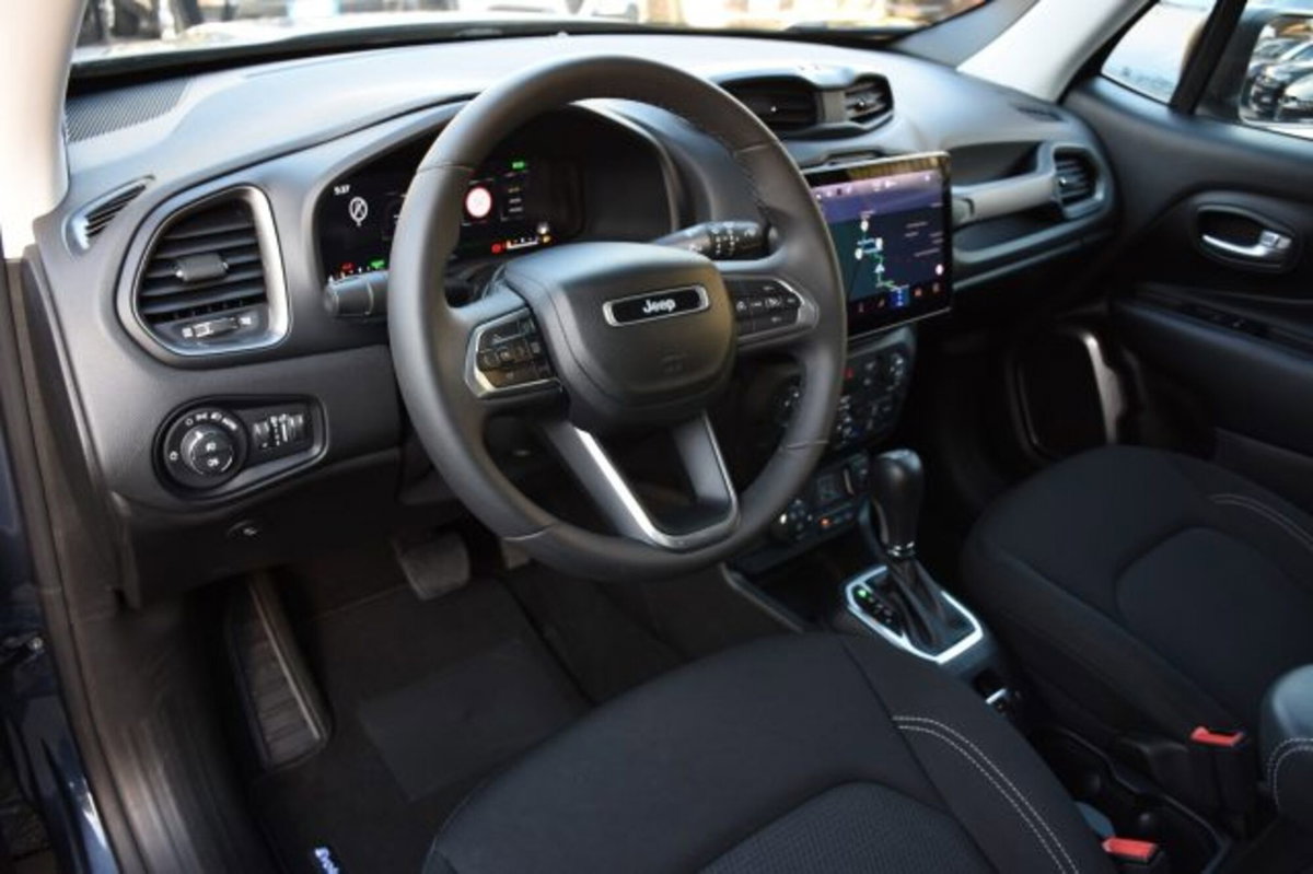 Jeep Renegade 1.3 t4 phev Altitude 4xe at6 (6)