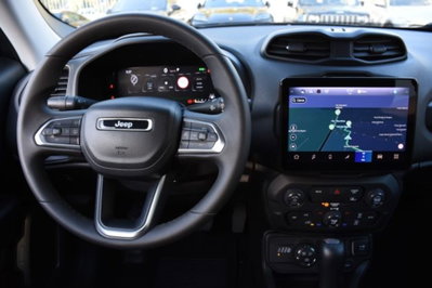Jeep Renegade 1.3 t4 phev Altitude 4xe at6 (9)