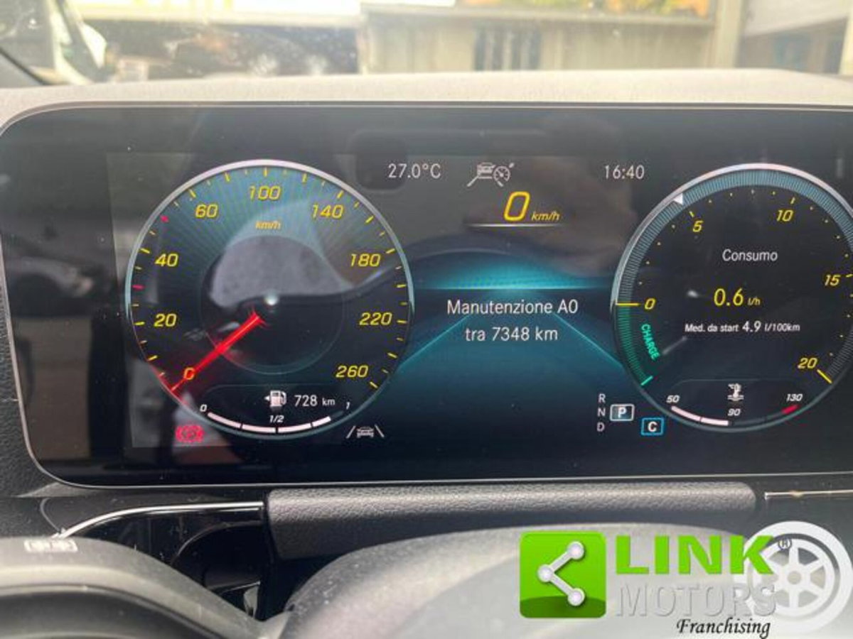 Mercedes-Benz GLA SUV 200 d Executive 4matic auto (15)
