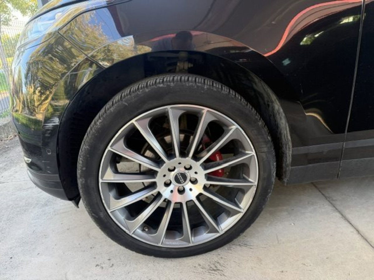 Land Rover Range Rover Velar 2.0D I4 240 CV (2)