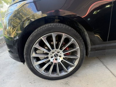 Land Rover Range Rover Velar 2.0D I4 240 CV (2)