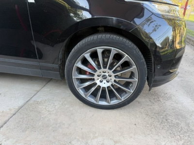Land Rover Range Rover Velar 2.0D I4 240 CV (4)