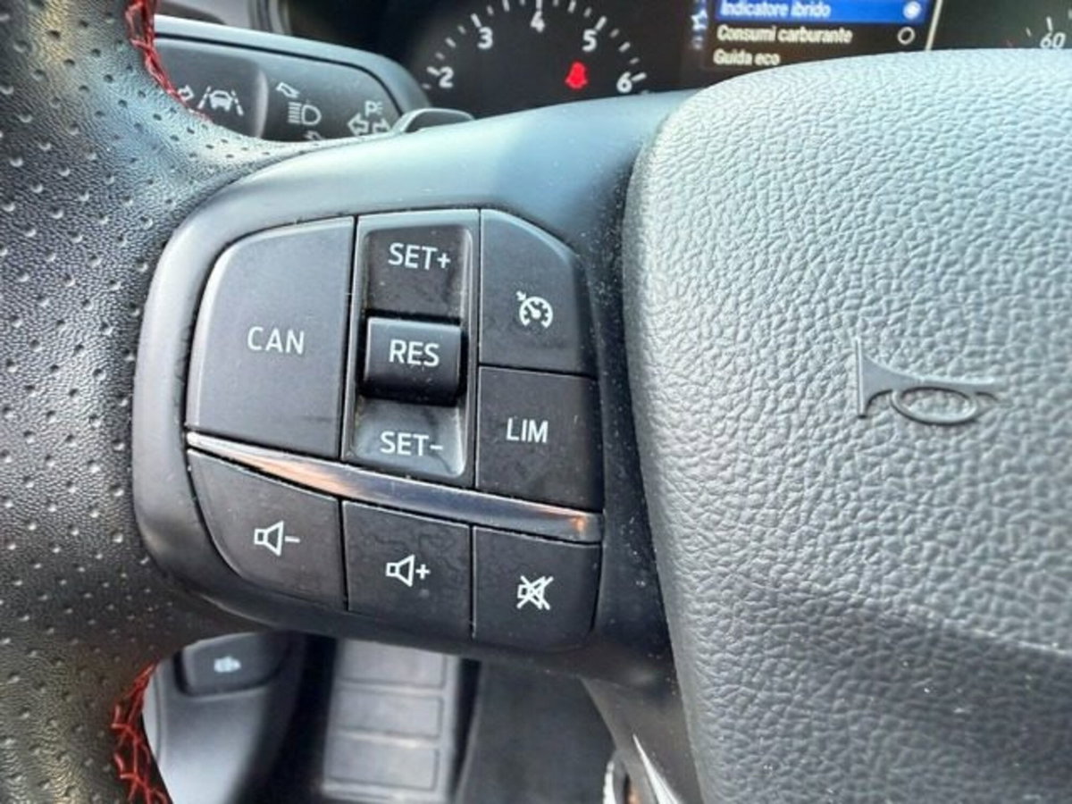 Ford Focus Station Wagon 1.0 EcoBoost Hybrid 125 CV Powershift SW ST-Line Style (13)