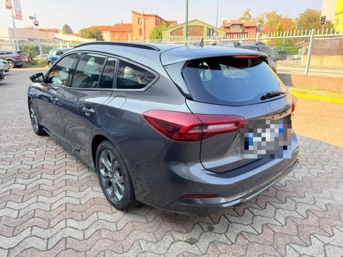 Ford Focus Station Wagon 1.0 EcoBoost Hybrid 125 CV Powershift SW ST-Line Style (3)