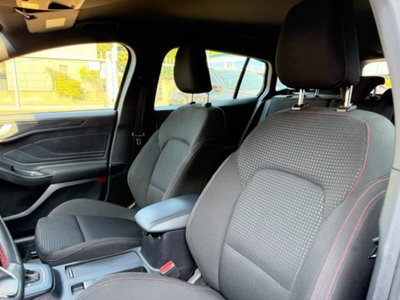 Ford Focus Station Wagon 1.0 EcoBoost Hybrid 125 CV Powershift SW ST-Line Style (6)