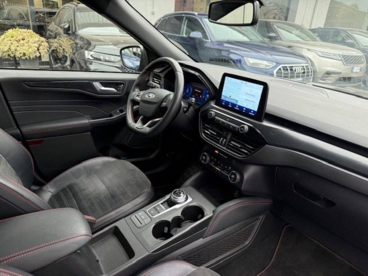 Ford Kuga 2.5 Full Hybrid 190 CV CVT 2WD ST-Line X (9)