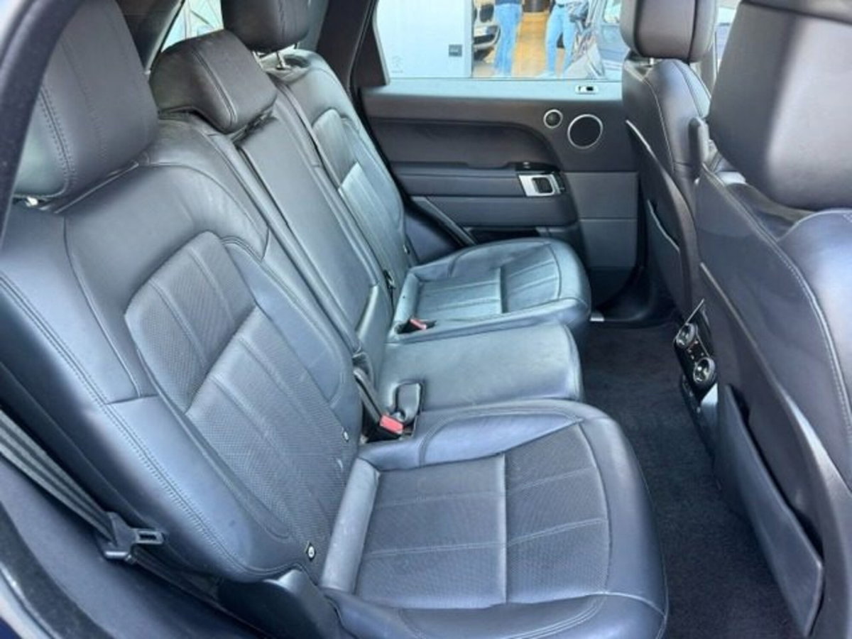Land Rover Range Rover Sport 3.0D l6 249 CV HSE Dynamic Stealth (12)