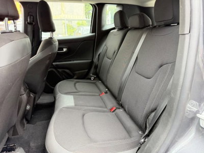 Jeep Renegade 1.3 T4 190CV PHEV 4xe AT6 Business Plus (8)