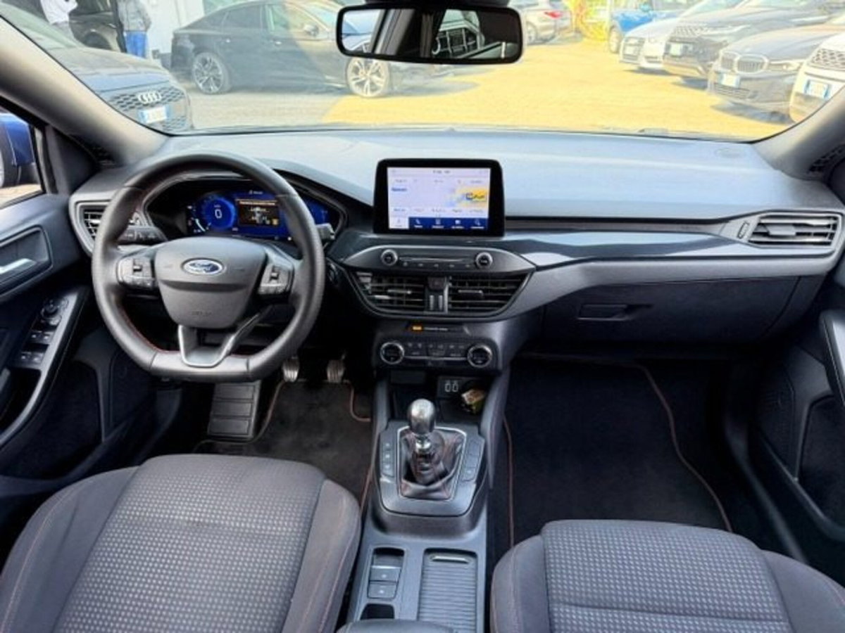 Ford Focus 1.0 EcoBoost Hybrid 155 CV 5p. ST-Line X (11)