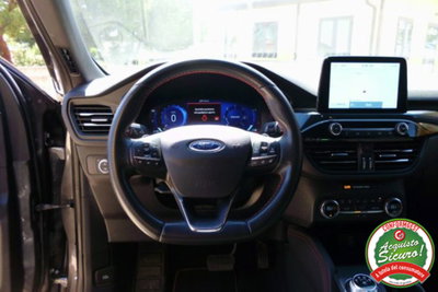 Ford Kuga 1.5 EcoBlue 120 CV 2WD ST-Line (13)