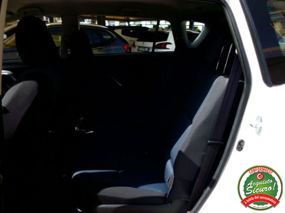 Toyota Verso 1.6 D-4D 7 posti (10)
