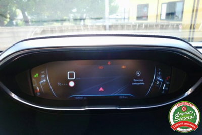 Peugeot 3008 BlueHDi 120 S&S Allure (19)