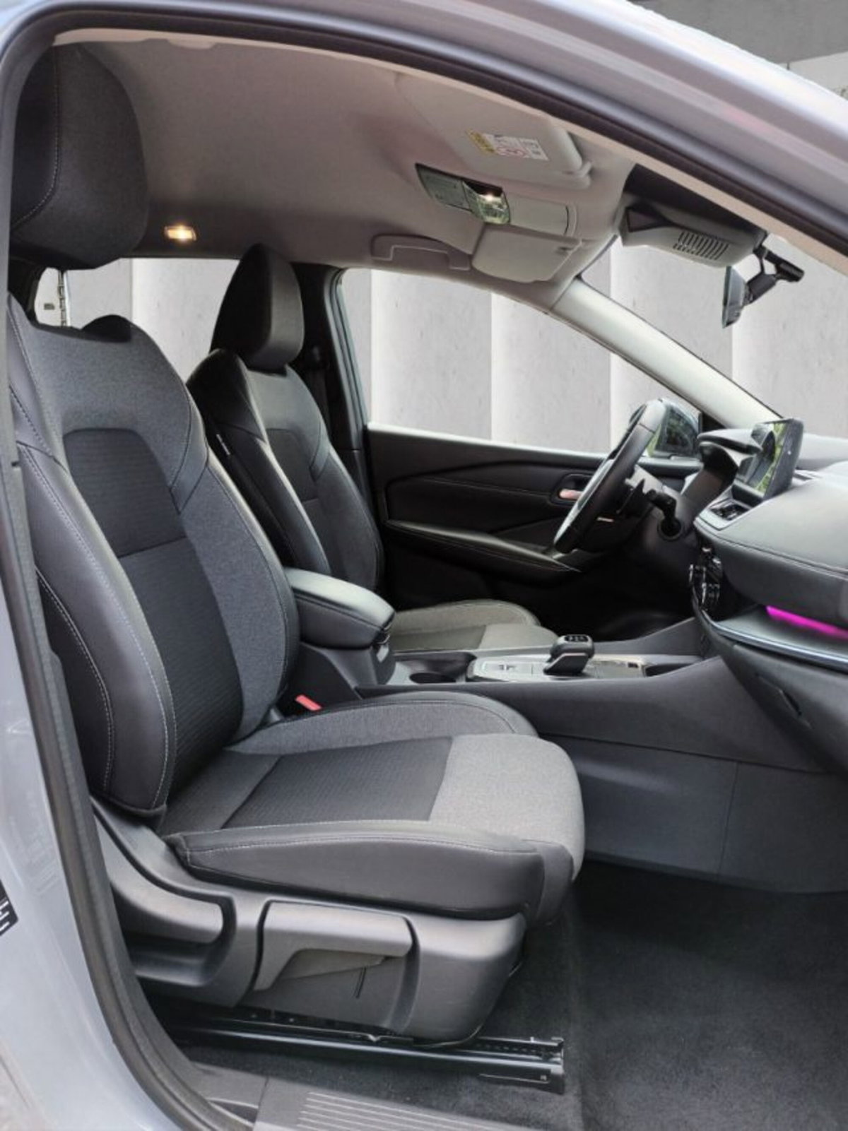 Nissan Qashqai 1.3 mhev N-Connecta 2wd 158cv (11)