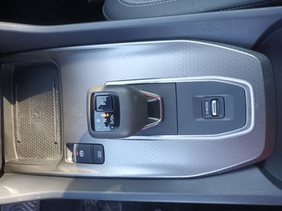 Nissan Qashqai 1.3 mhev N-Connecta 2wd 158cv (17)