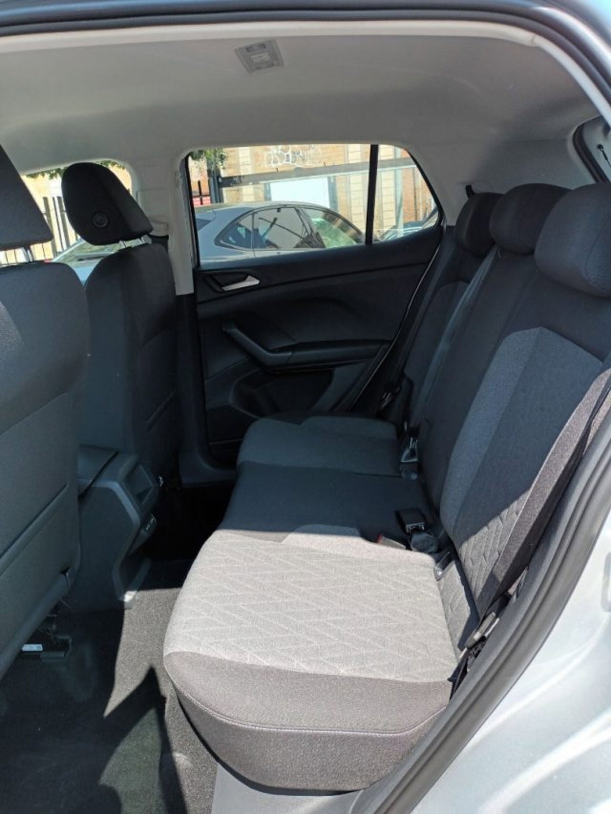 Volkswagen T-Cross 1.0 TSI Sport (8)