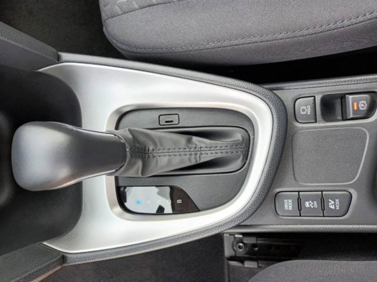 Toyota Yaris Cross 1.5 Hybrid 5p. E-CVT Active (15)