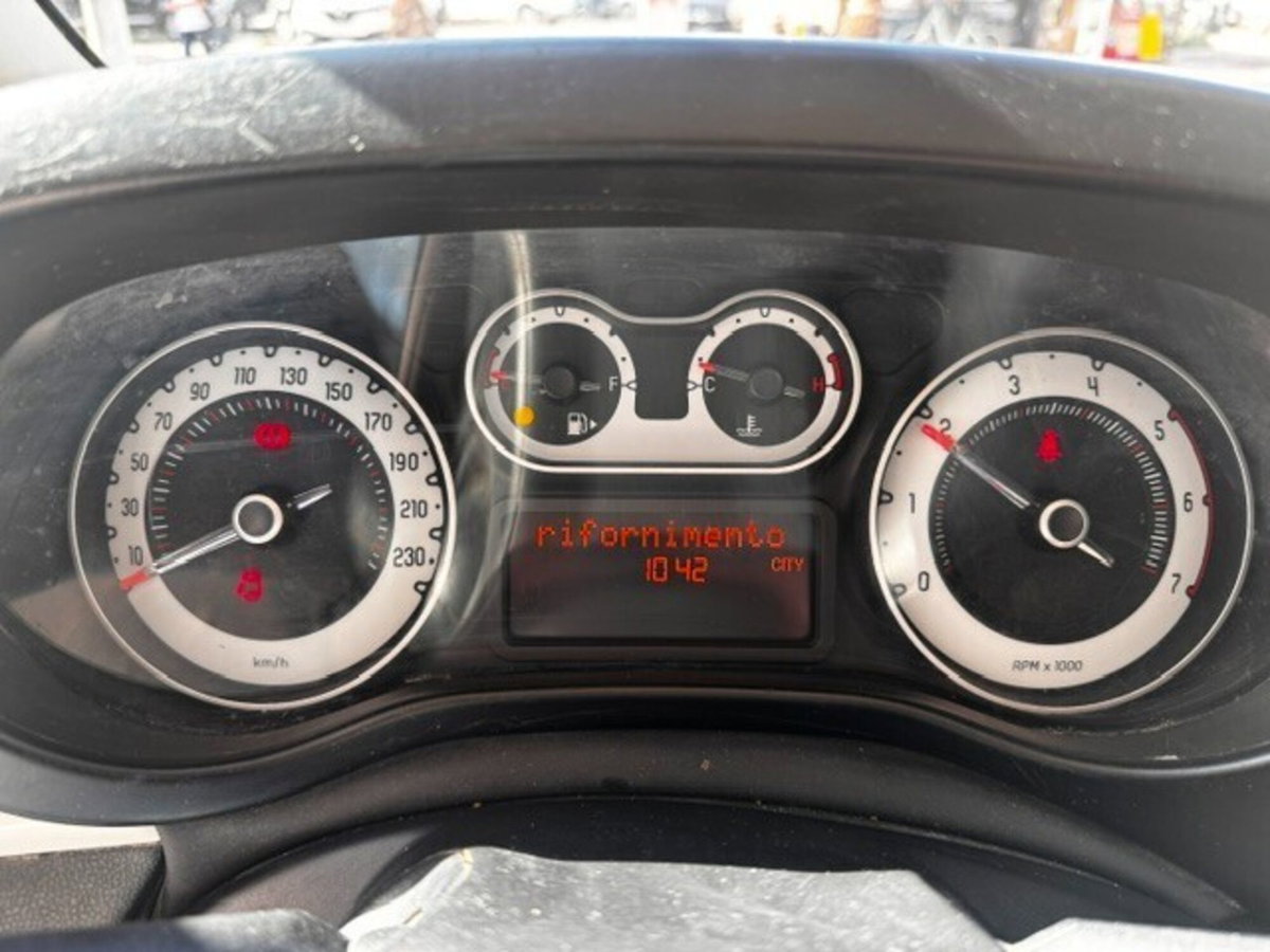 Fiat 500L 1.3 Multijet 85 CV Lounge (18)