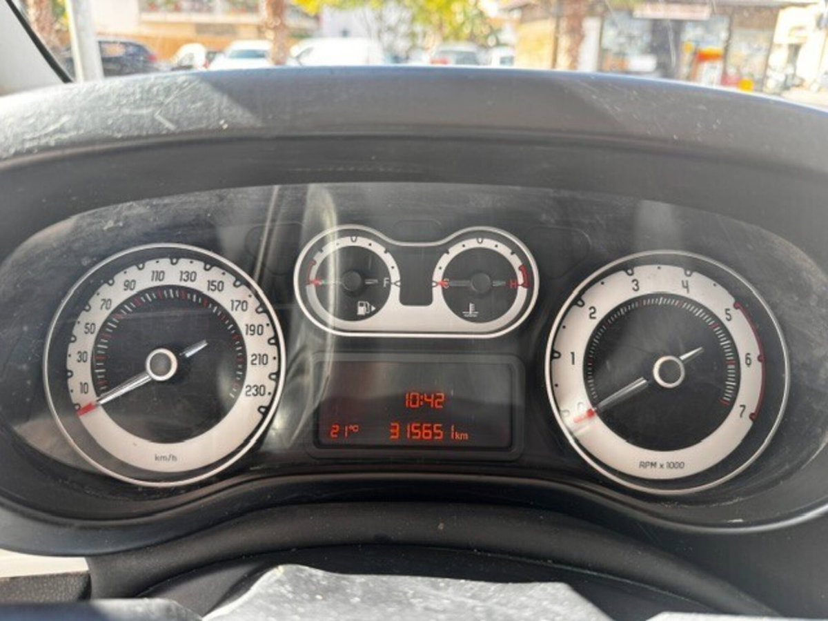 Fiat 500L 1.3 Multijet 85 CV Lounge (19)